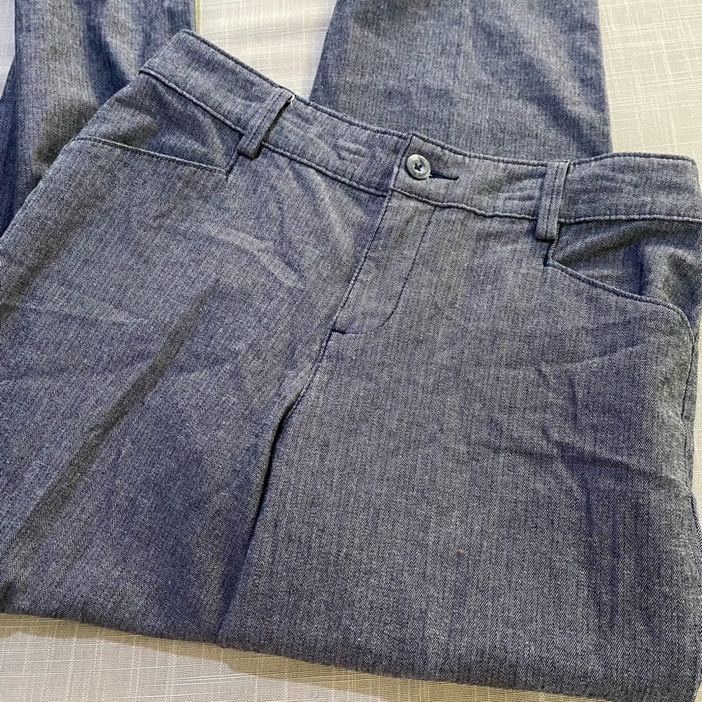 Lee Relaxed Fit Slacks- women’s size 8 - Picture 1 of 13